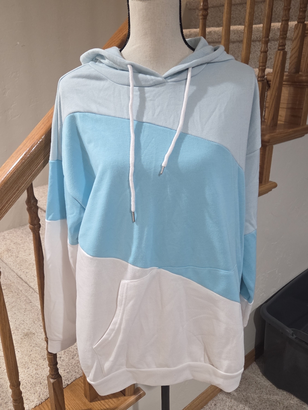 Womens Colorblock Hoodie Sweater - Light Blue & White